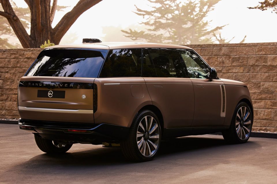 Introducing the Range Rover SV Carmel Edition car, an ultra-luxury version with a price of 345,000 dollars